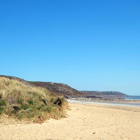 Sea View - 1 Bed Suite - Ocean Breeze - Port Eynon Buitenkant foto