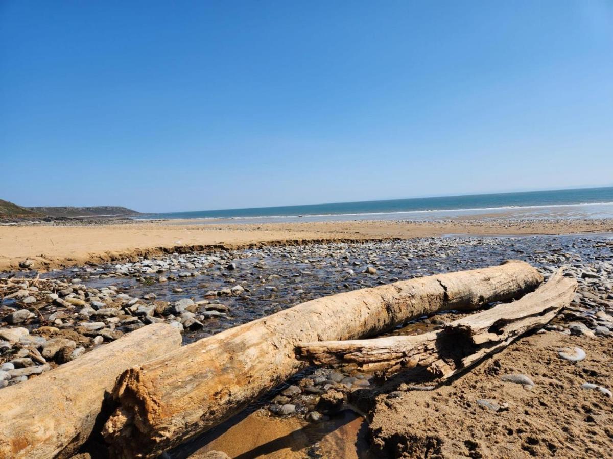 Sea View - 1 Bed Suite - Ocean Breeze - Port Eynon Buitenkant foto